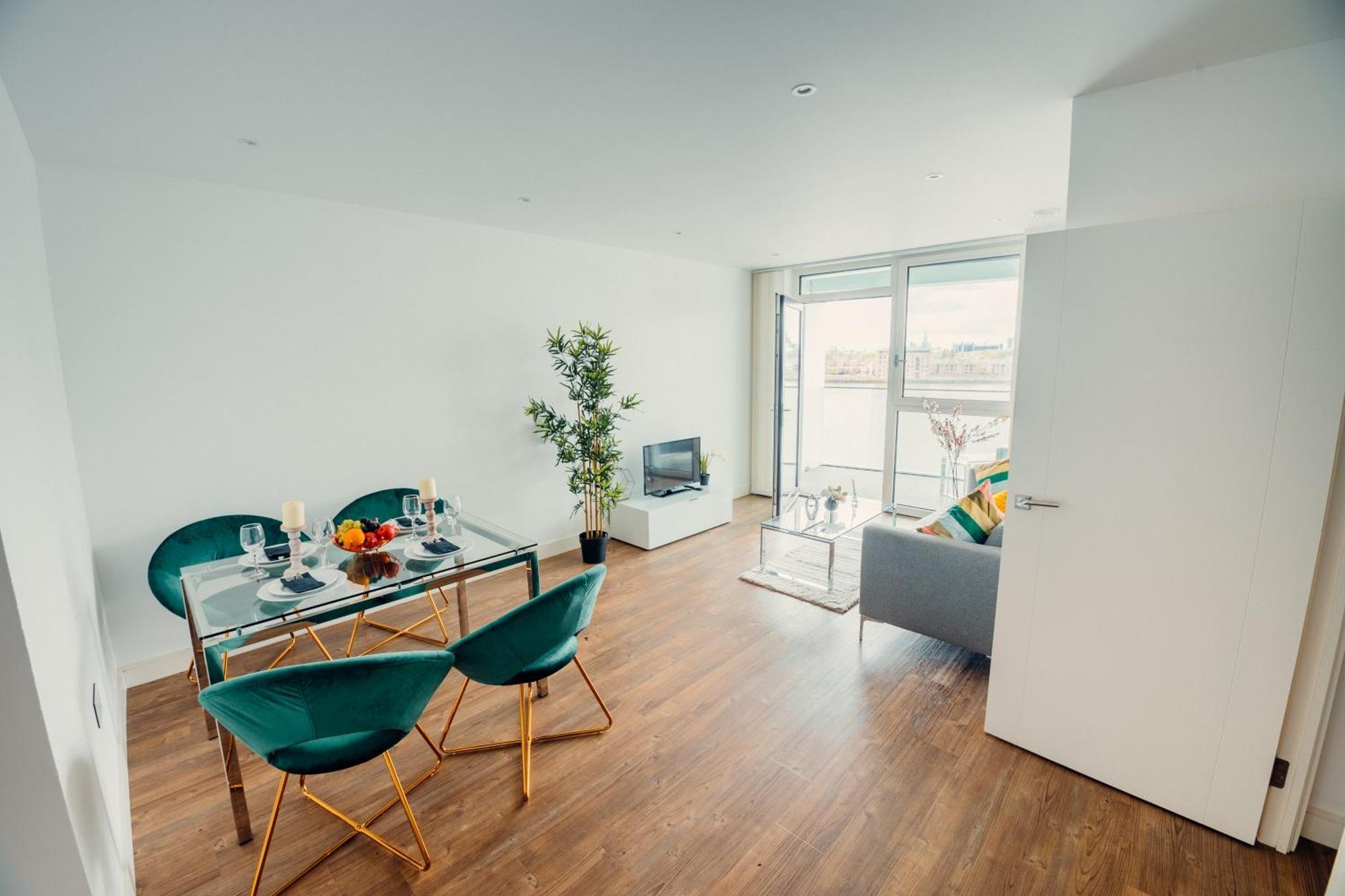 2 Bed Flat Londonアパートメント エクステリア 写真