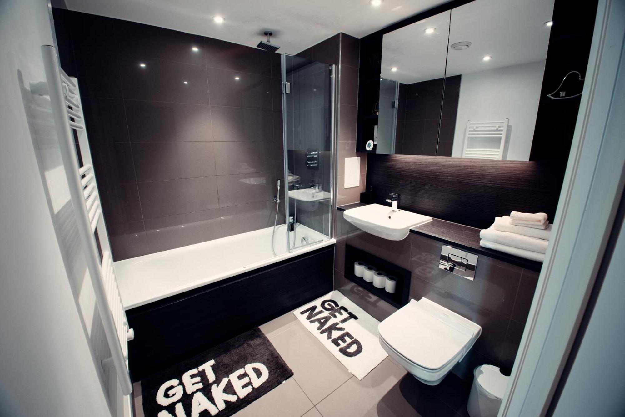 2 Bed Flat Londonアパートメント エクステリア 写真